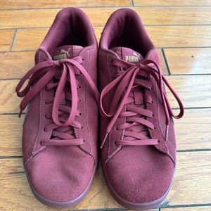 Men’s Burgundy Suede Classic Puma Sneakers Size 10.5
